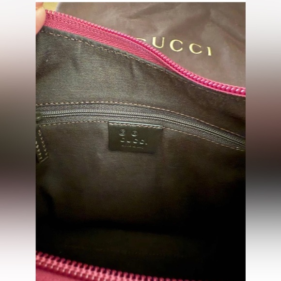 Gucci Magenta Shoulder Bag - Picture 2 of 4